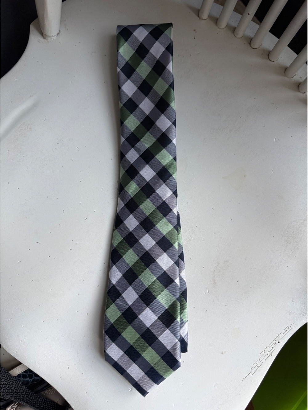 Chaps Silk Blend Green and Navy Plaid Tie